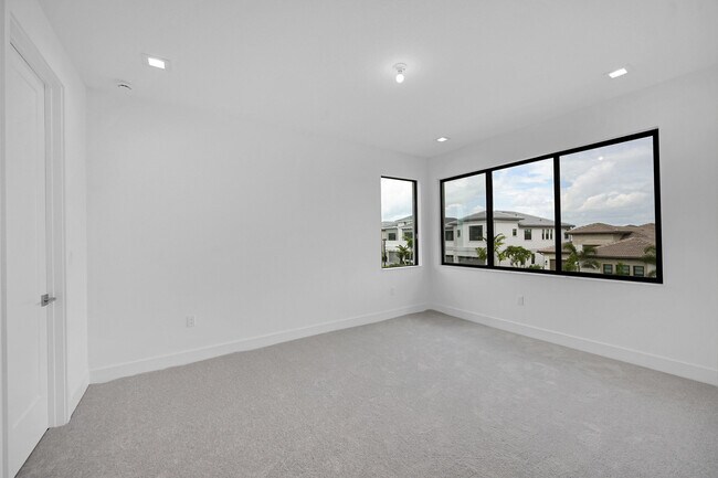 Building Photo - 10040 Stockrun Dr