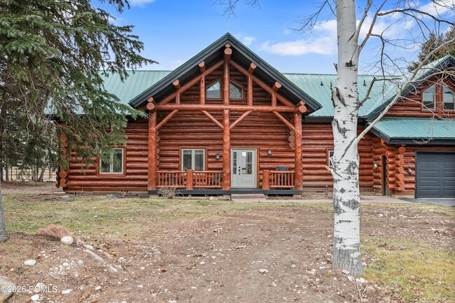 Building Photo - 948 S Foothill Dr