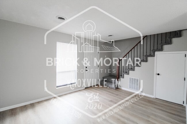 Building Photo - 2105 Belle Terra Rd