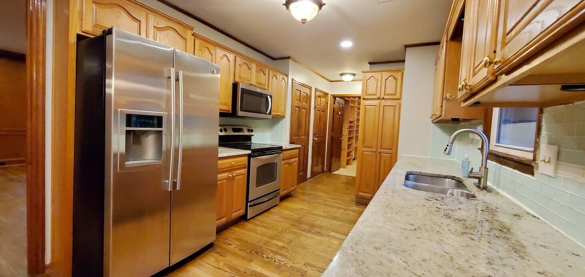 Building Photo - 3820 E Carlyle Ct