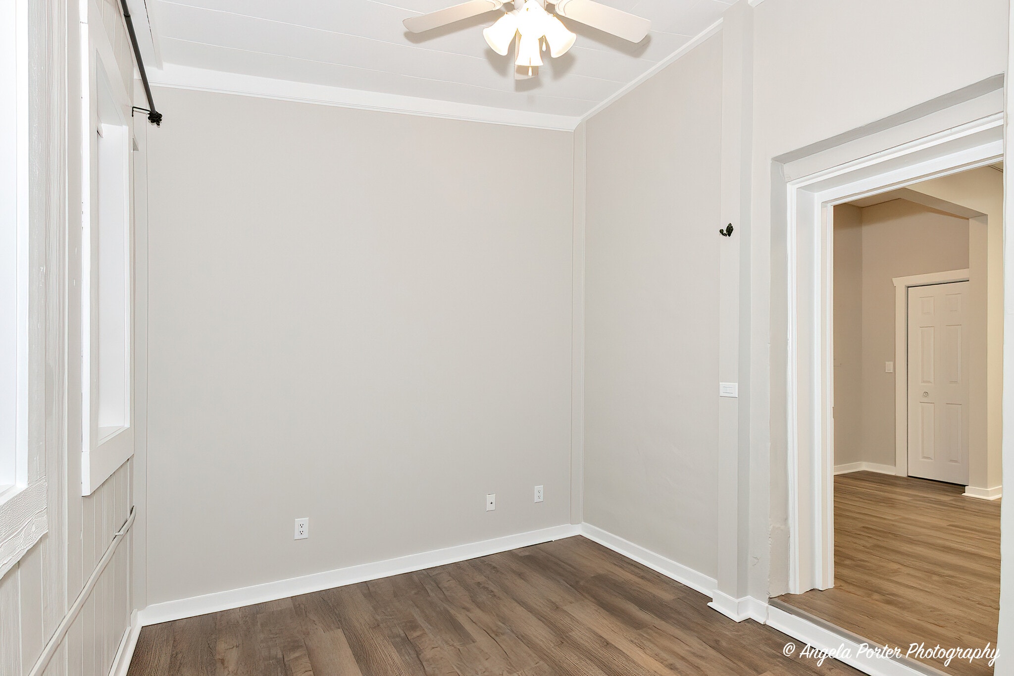 Building Photo - 931 Main St