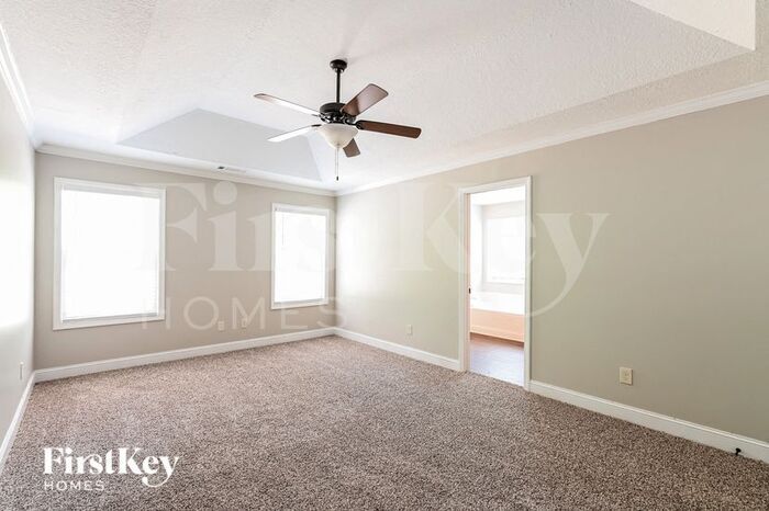Building Photo - 1417 Greenridge Way