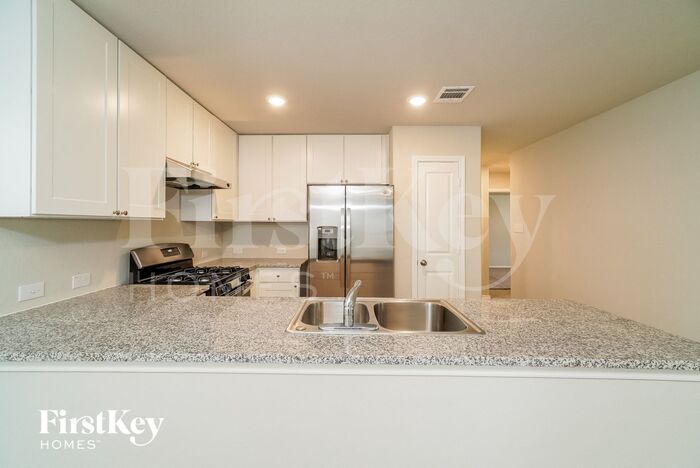 Building Photo - 9806 Littleton Grist