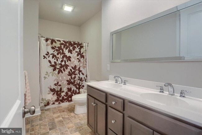 Building Photo - 3219 Wayland Rd