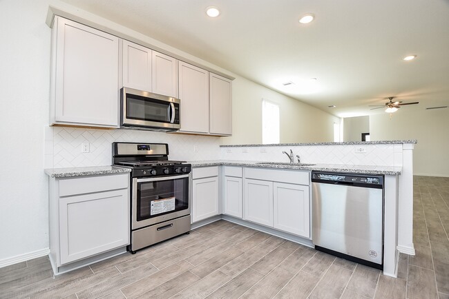 Building Photo - 5714 Tabula Rasa Dr