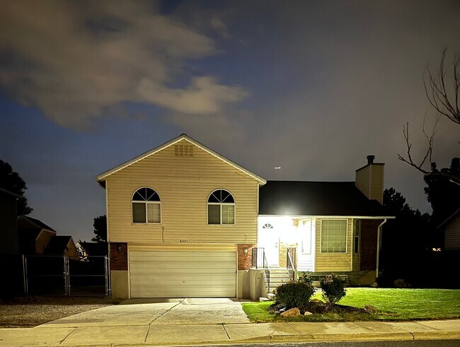 Building Photo - 8291 S 4800 W