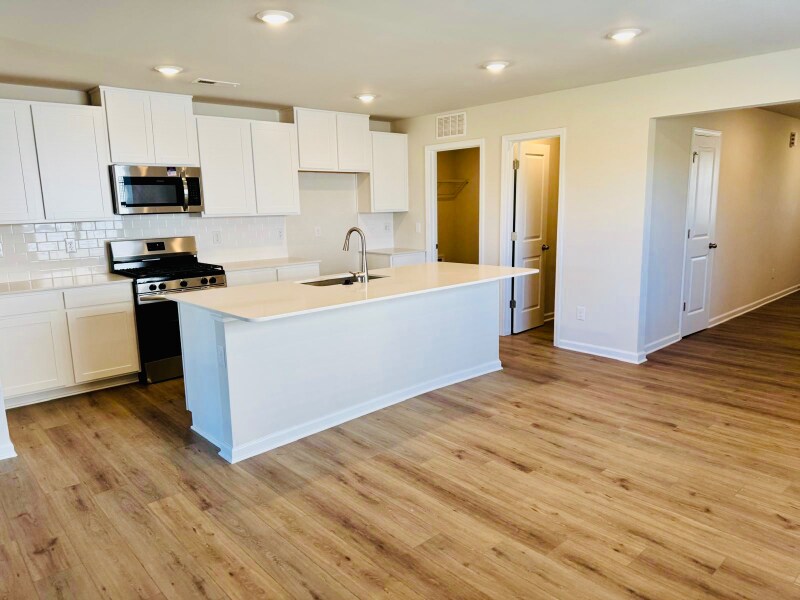 Building Photo - 134 Oconee Trl