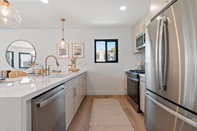 Building Photo - 6801 El Fuerte St