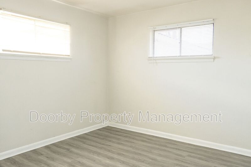 Building Photo - 45 Scruggs St