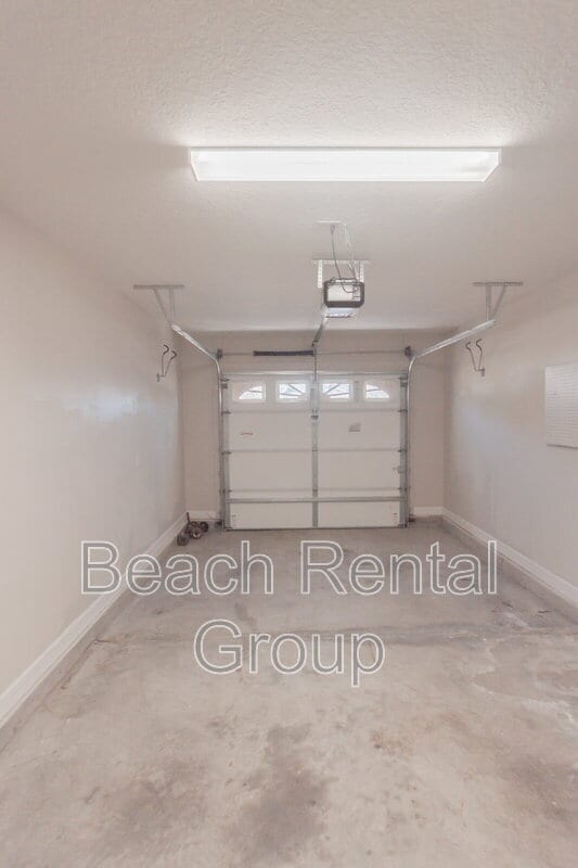 Building Photo - 3793 Mayfield Dr