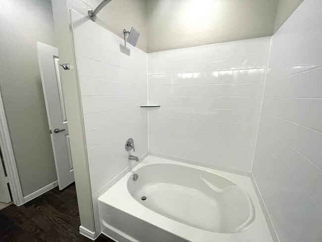 Building Photo - 12005 U.S. 380 Apt #6221, Aubrey, TX 76227 - 1 BR 1 BA condo