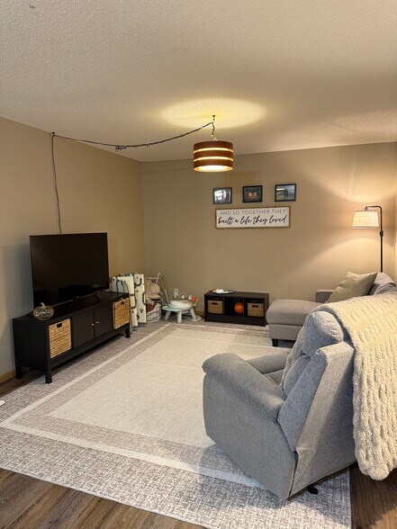 Building Photo - 4319 131st St