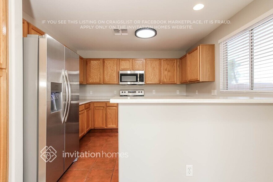 Building Photo - 11912 W Scotts Dr
