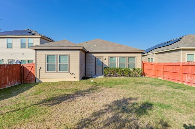 Building Photo - New one story rental home in NE San Antonio available for asap move in.