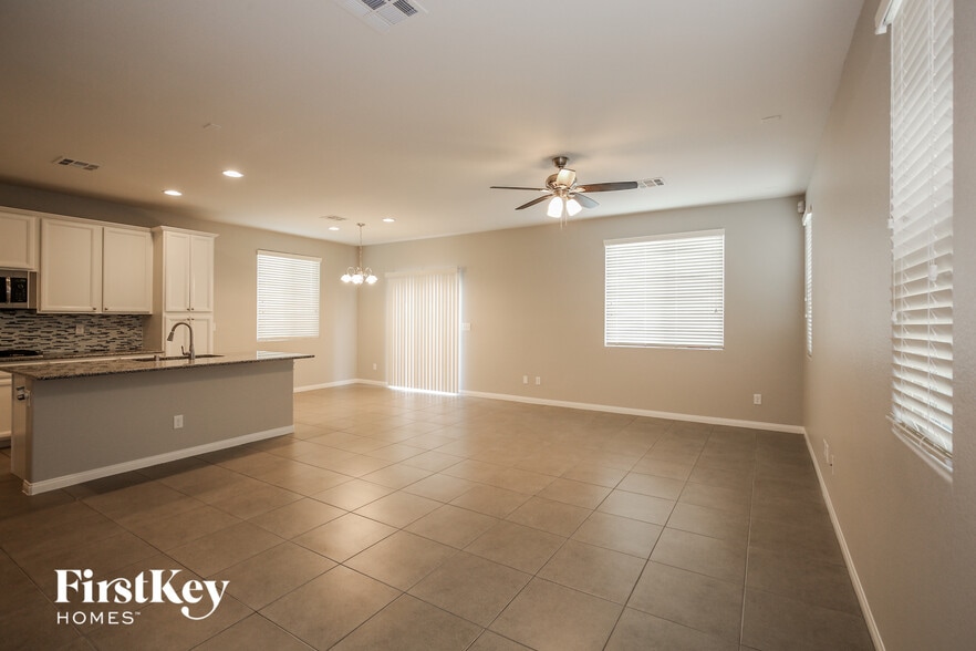 Building Photo - 5630 Bishop Flowers St