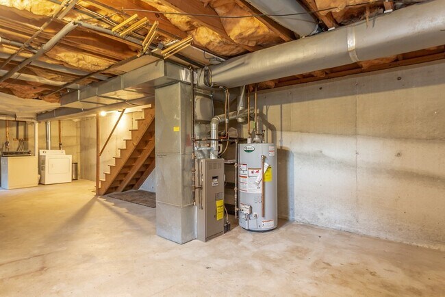 Building Photo - 9 Quincy Way