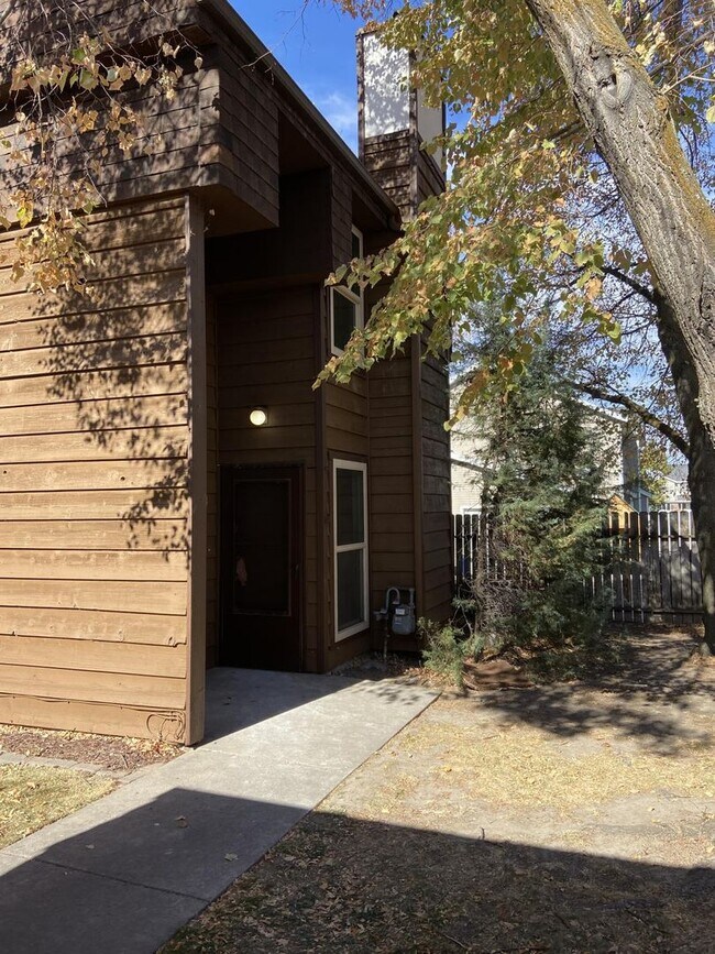 Building Photo - Sanchez Properties LLC 14