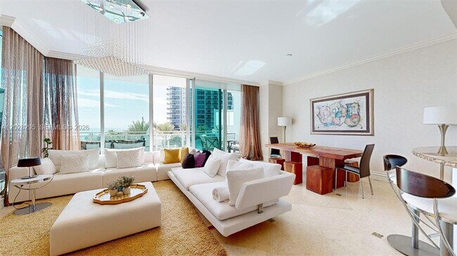 Building Photo - 10295 Collins Ave
