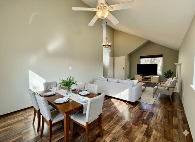 Building Photo - Spacious SW Tigard Retreat with Entertainer’s Backyard & Modern Chef’s Kitchen