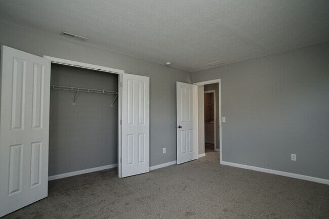 Building Photo - 4BDRM, 2.5 BA with finished basement in Westminster