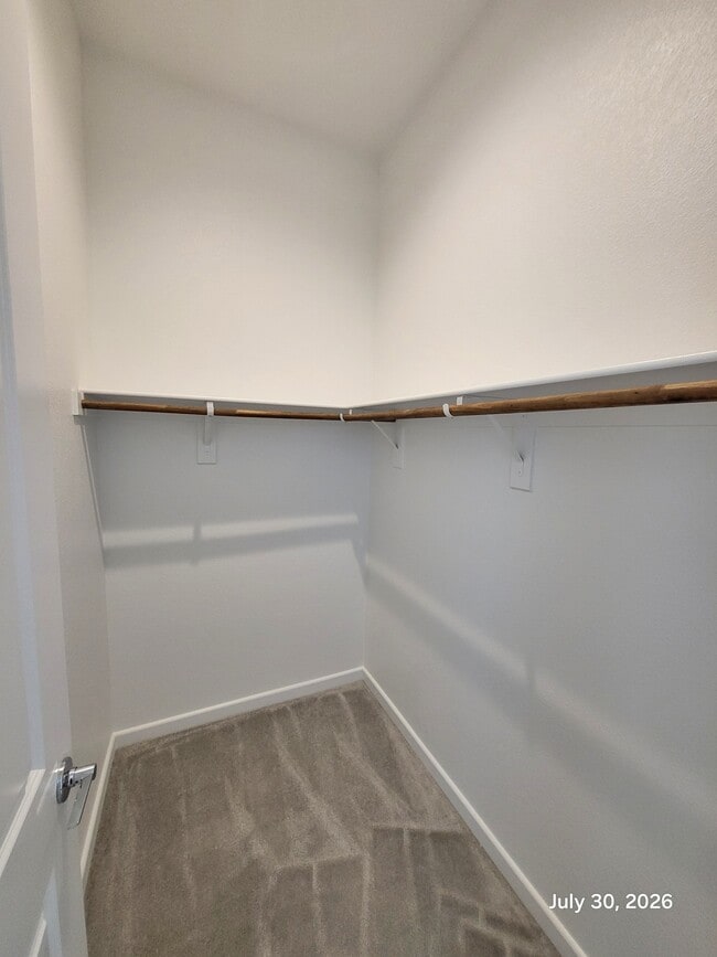 Building Photo - 643 Fortis Creek St