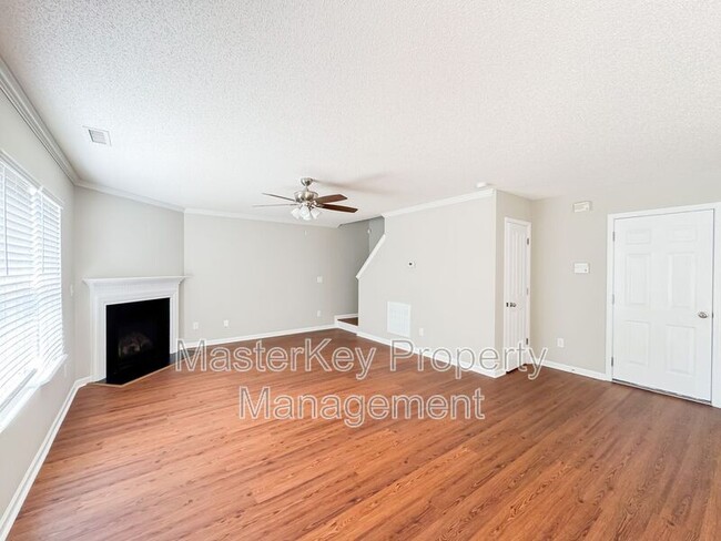 Building Photo - 6842 Harter Ct
