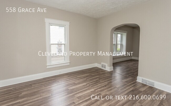 Building Photo - 558 Grace Ave