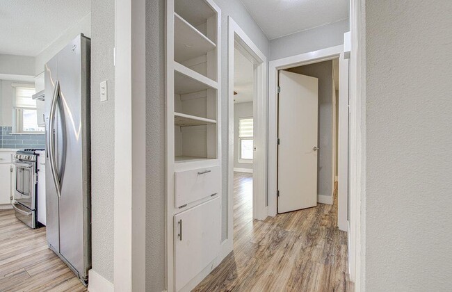 Building Photo - 7305 Inspiration Dr