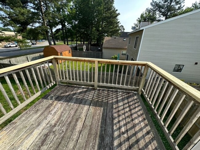 Building Photo - 3 bed 2 bath in Virginia Beach