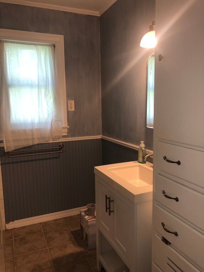 Building Photo - Super Cute Bivins Home For Rent! 2 Bedroom, 1 Bathroom, 1 Car Garage, Great Yard!