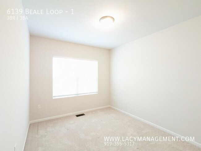 Building Photo - 6139 Beale Loop