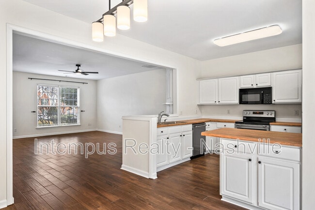 Building Photo - 601 Old Hickory Blvd