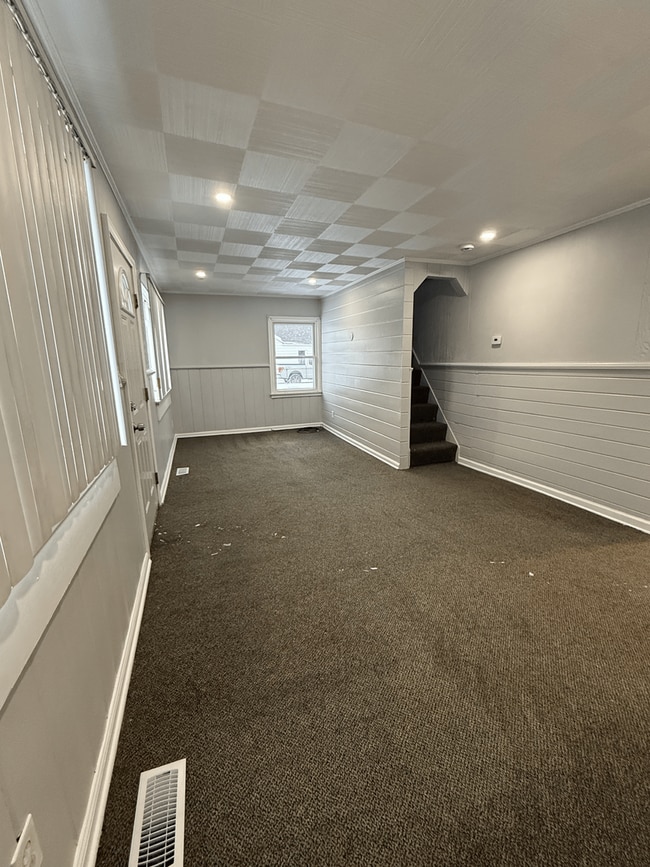 Building Photo - All Appliances Included