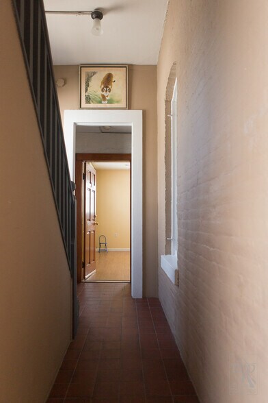 Building Photo - 829 N Salina St