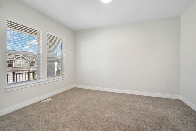 Building Photo - Pet-Friendly Upgraded 4-Bedroom Home with 3 Car Garage.