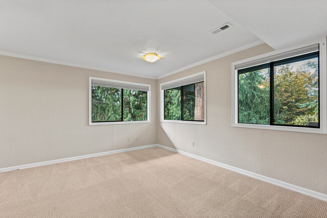 Building Photo - 12135 107th Ave NE