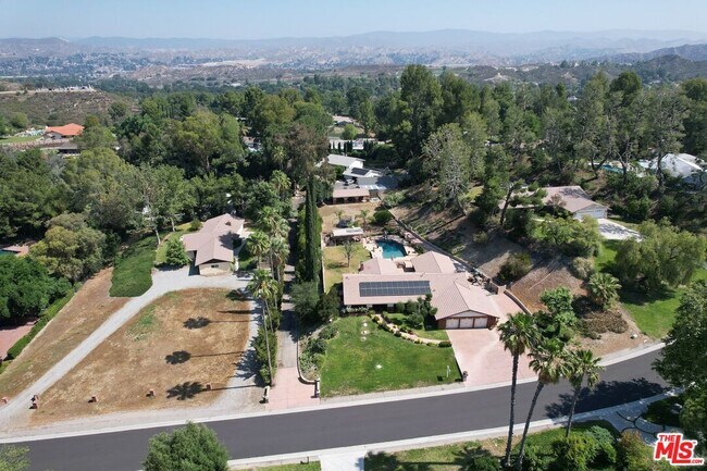 Building Photo - 15845 Condor Ridge Rd