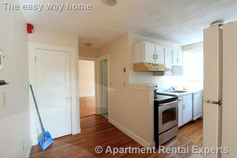 Building Photo - 402 Highland Ave