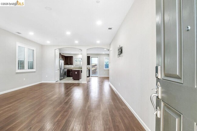 Building Photo - 1354 Portofino Dr