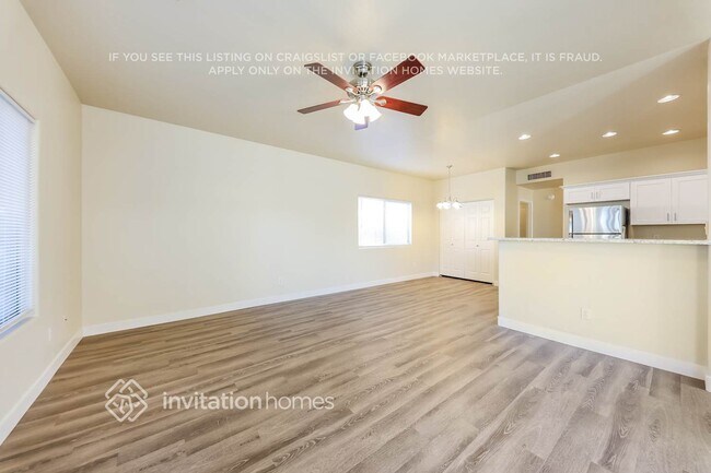 Building Photo - 14530 N 87th Ave