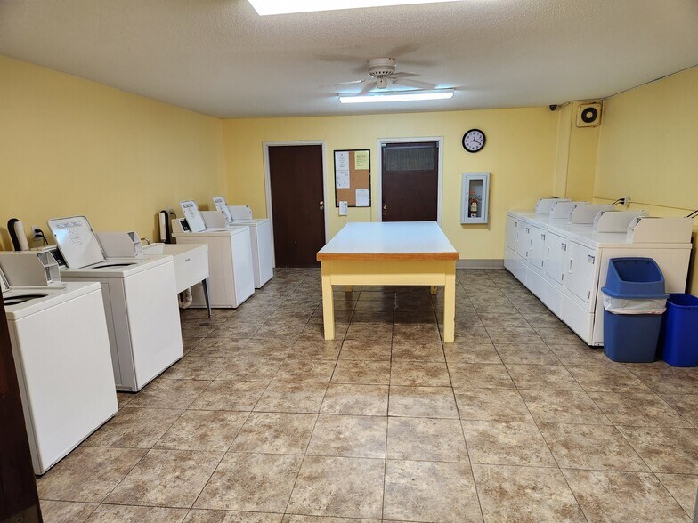 Laundry on ea floor - 179 Little Canada Rd E