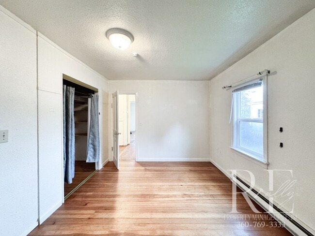 Building Photo - 1215 Evans Ave W