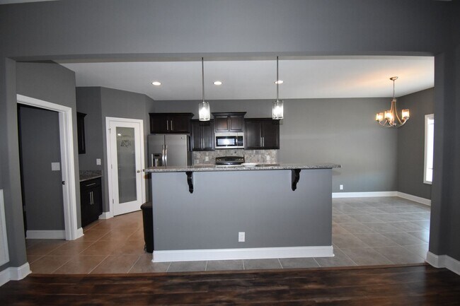 Building Photo - 1072 Fuji Ln