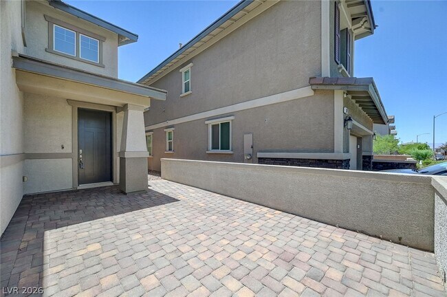 Building Photo - 185 Lilt Ave