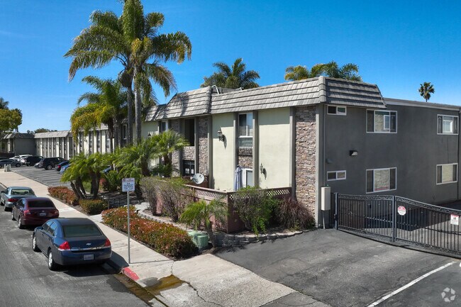 6602-6750 Beadnell Way - Clairemont Complex