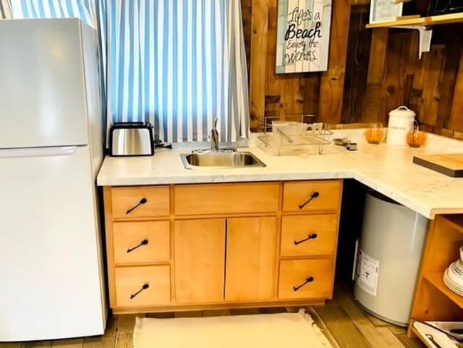 Building Photo - 7525 Morrison Ave