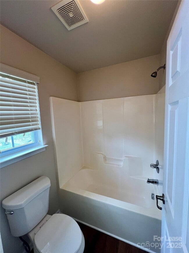 Building Photo - 7001 Mountain Top Ct