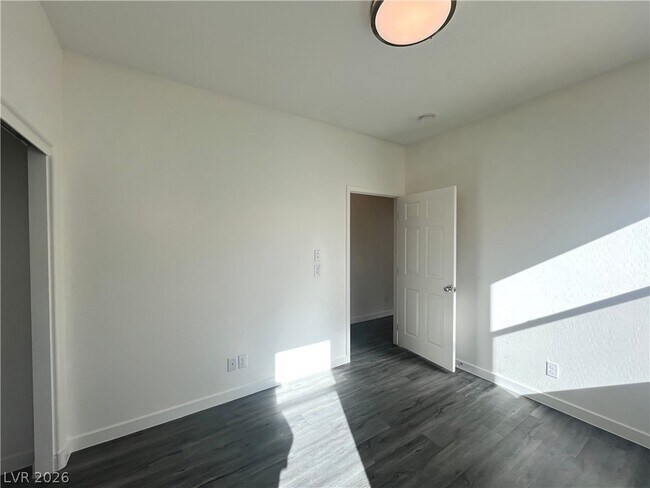 Building Photo - 1533 Franklin Ln