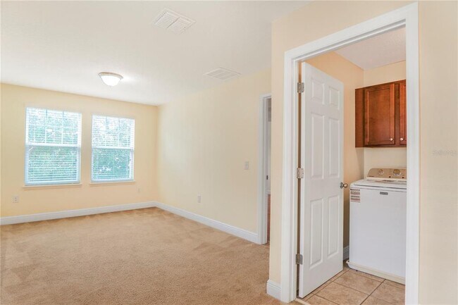 Building Photo - 10714 Reams Rd