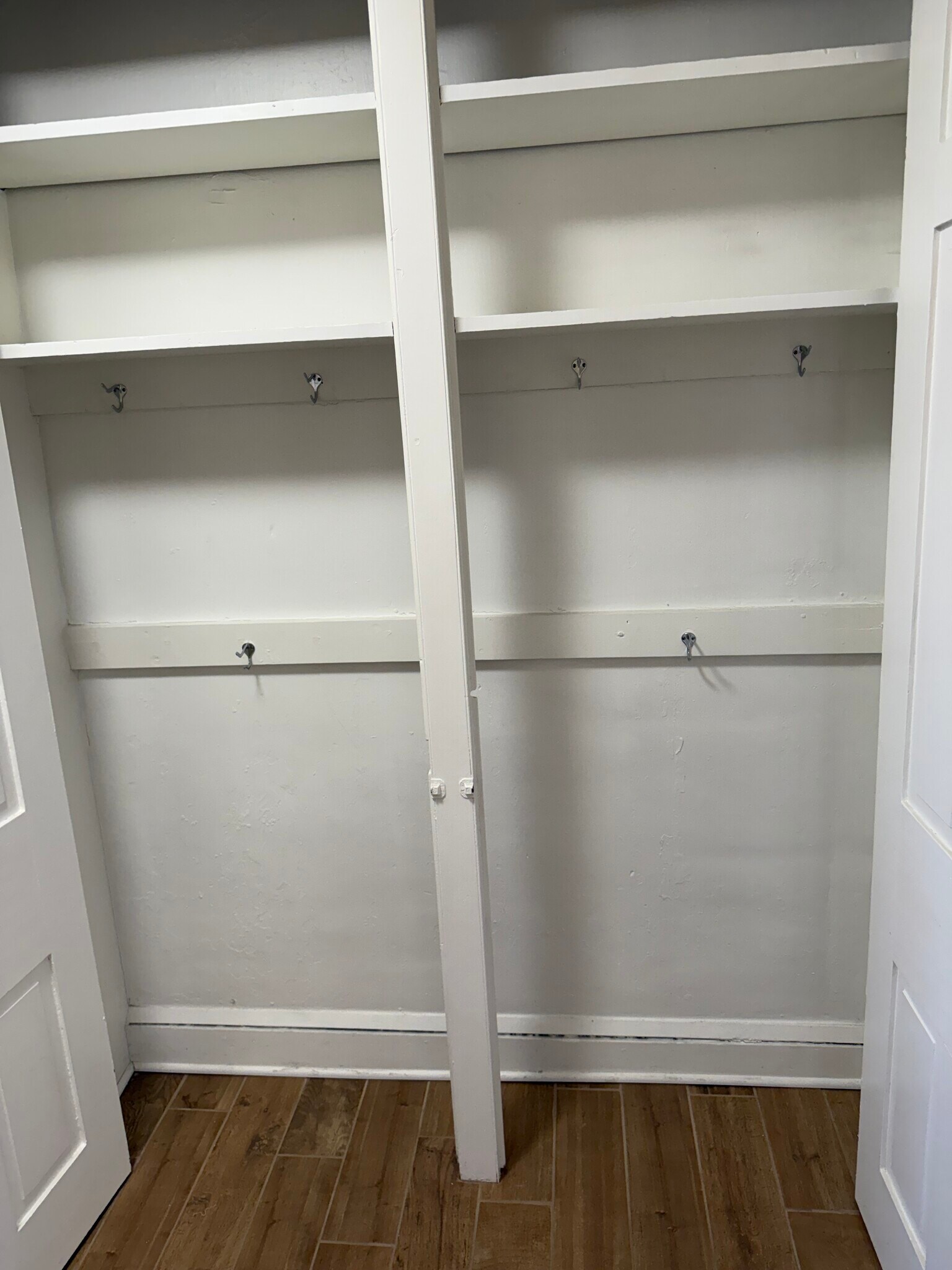 Building Photo - 49 E High St